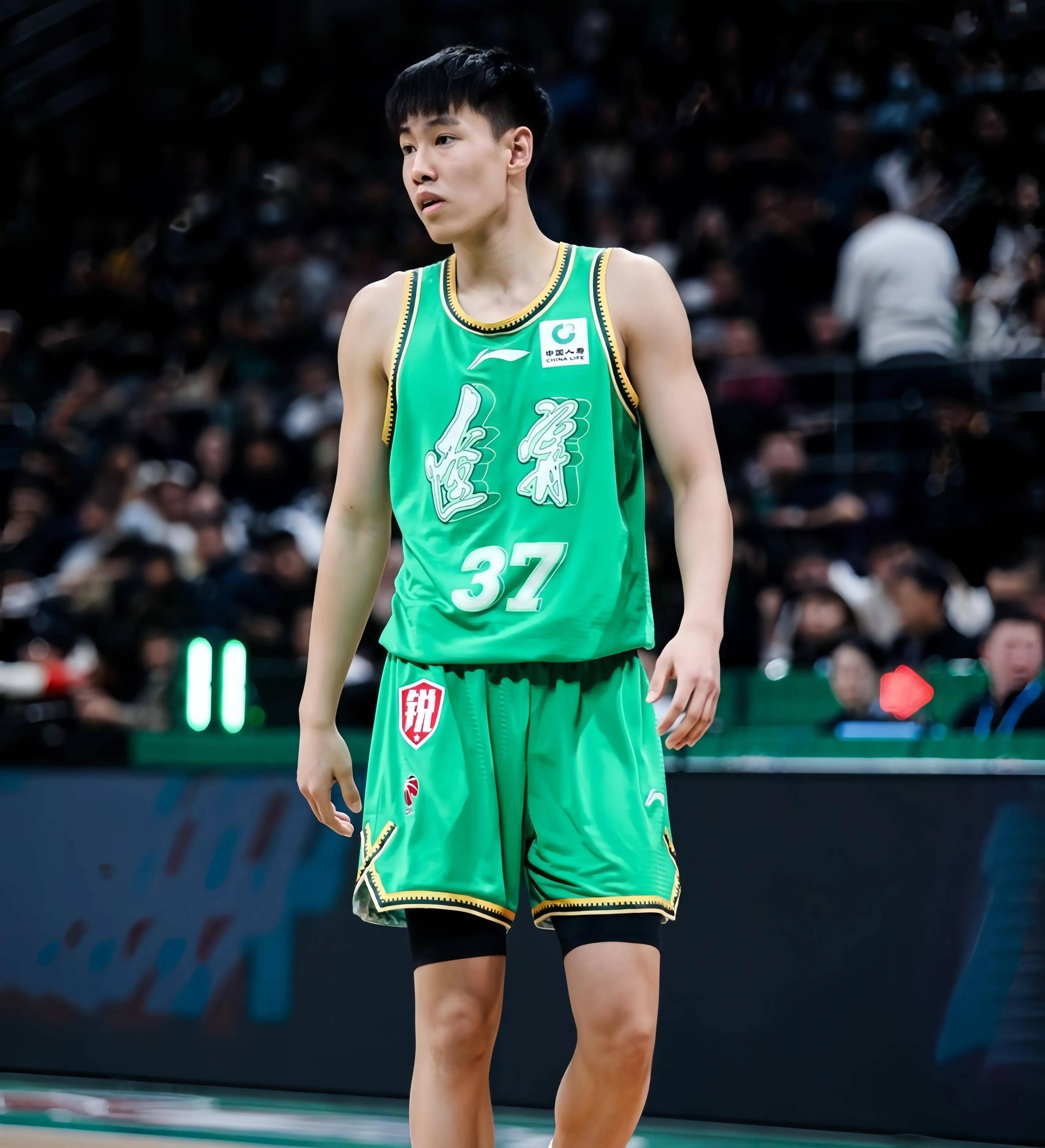 爱游戏地址-小将新秀突围成功,被誉为未来足坛明星