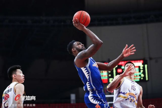 爱游戏网页版-包含猛龙队积极进攻，领先对手全场取胜的词条