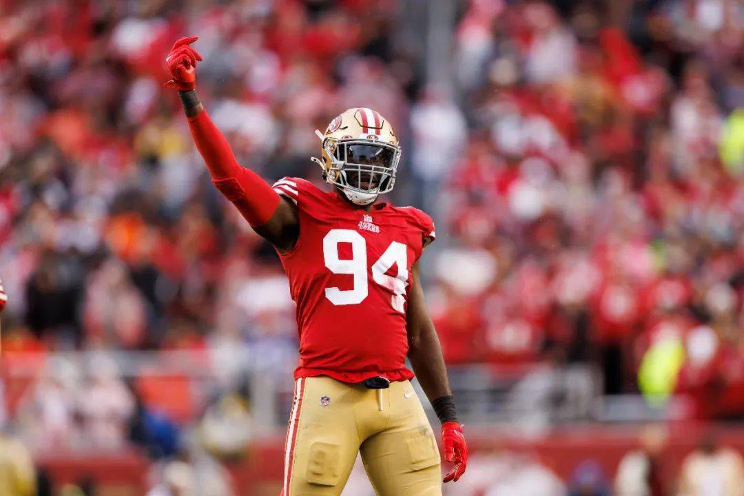 爱游戏地址-包含昔日巨人褪色，冠军之旅雄心更盛的词条