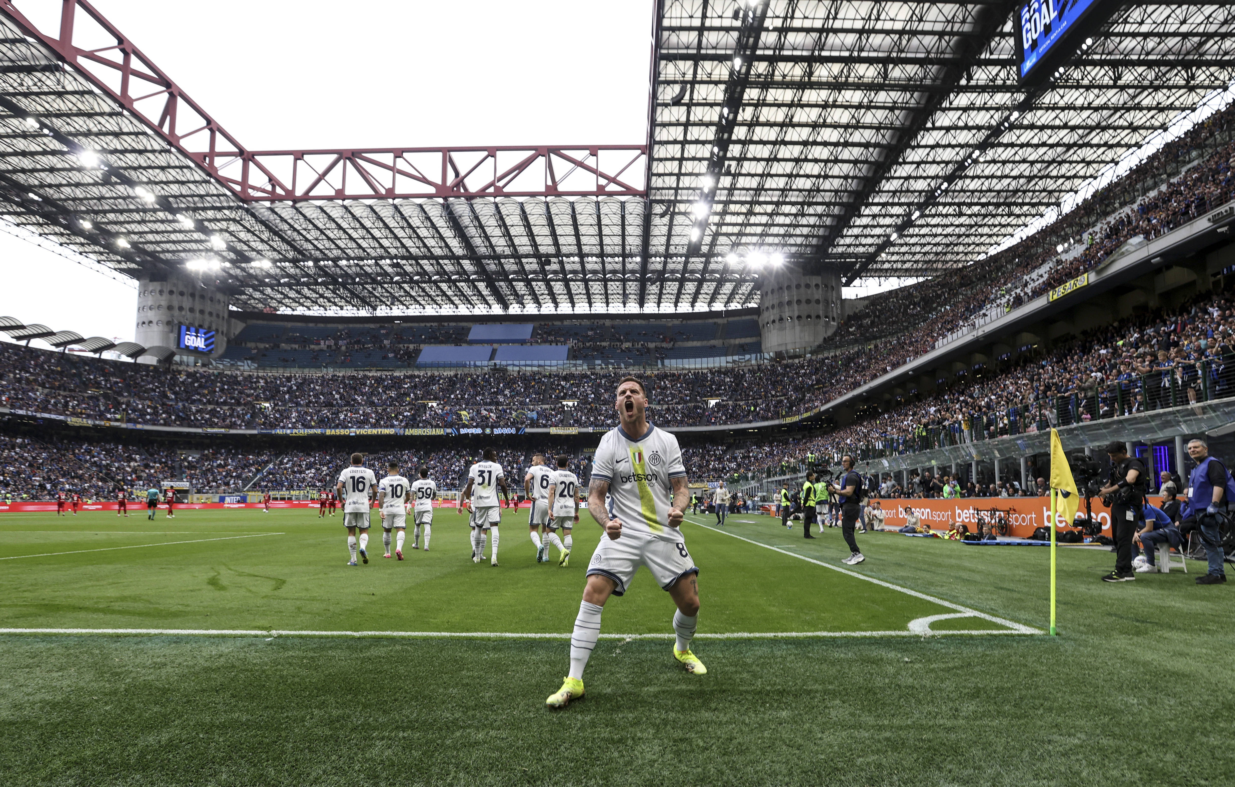 爱游戏课程-国米硬气！意甲榜首稳坐值此队4分领跑尤文！