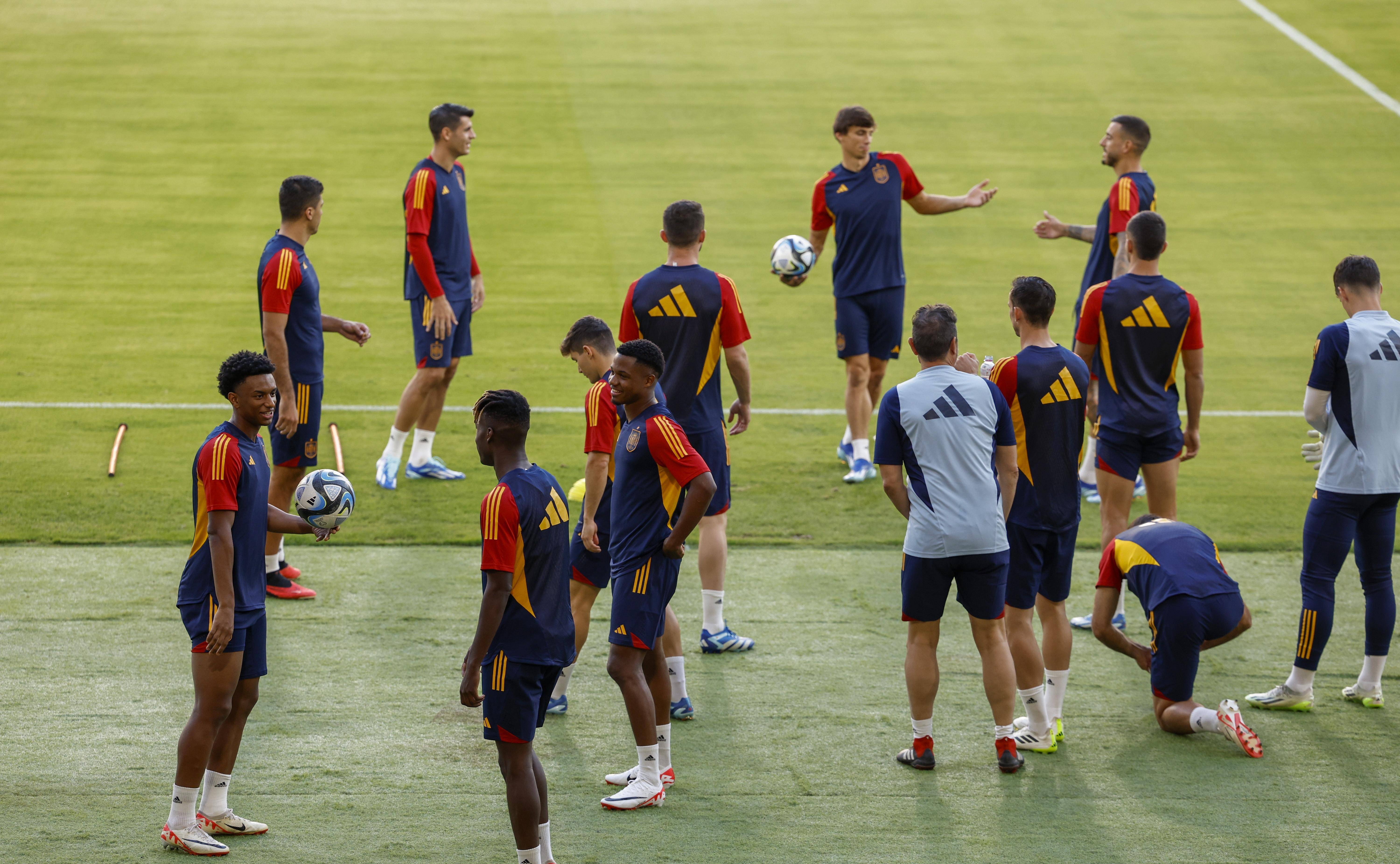 爱游戏网页版入口-球队备战全面展开，球员积极备战欧洲赛的简单介绍